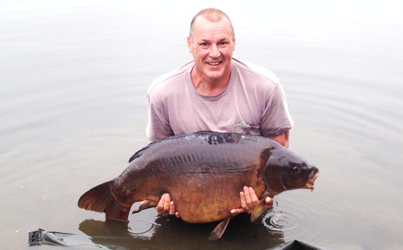12th July Tom Randall 52lb Mirror (Z Fish) from Swan Lake photo 5200a.jpg