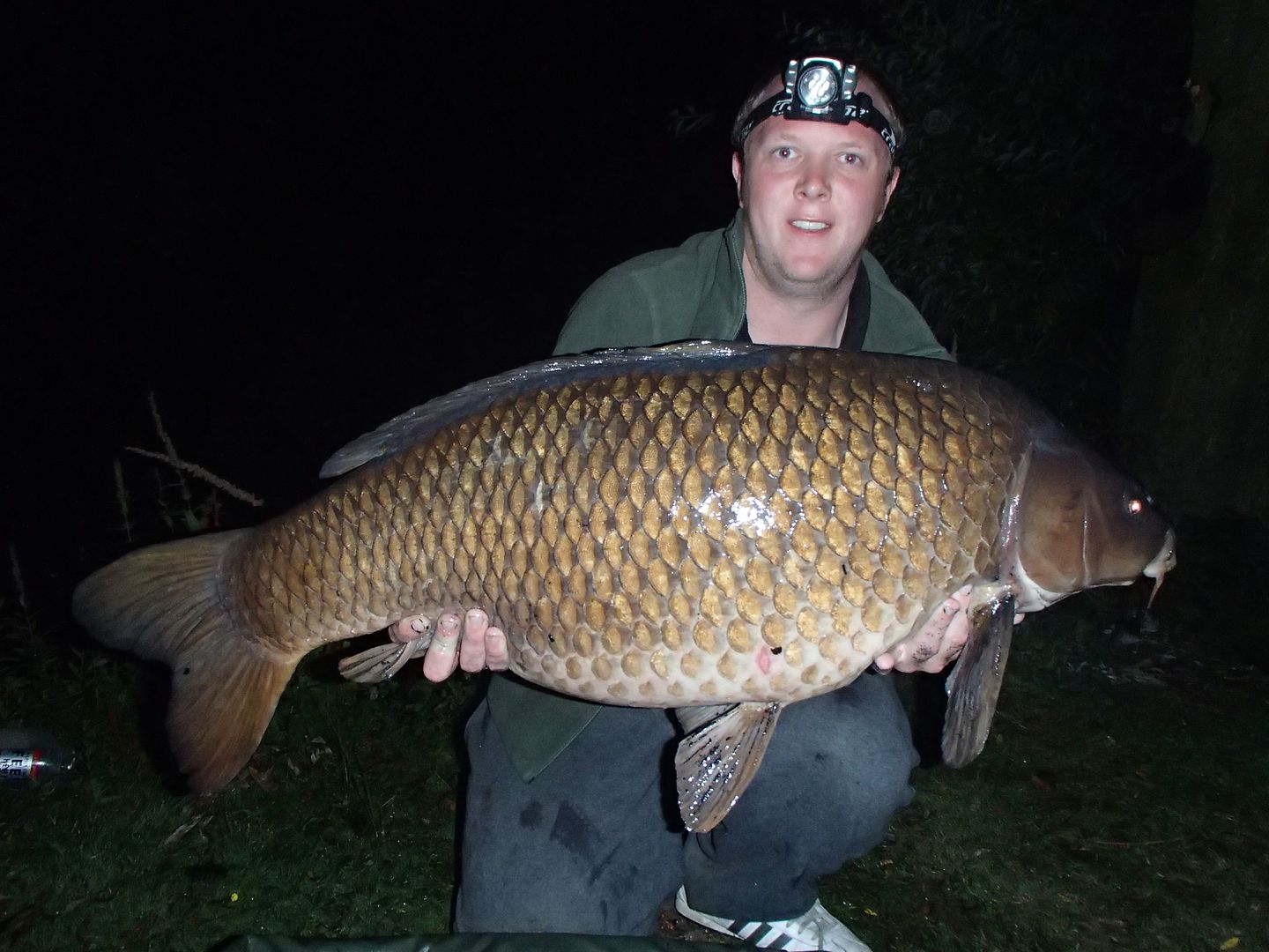 5th Sep Matt Proudlove 42lb 03oz Common from Swan Lake photo 4203.jpg
