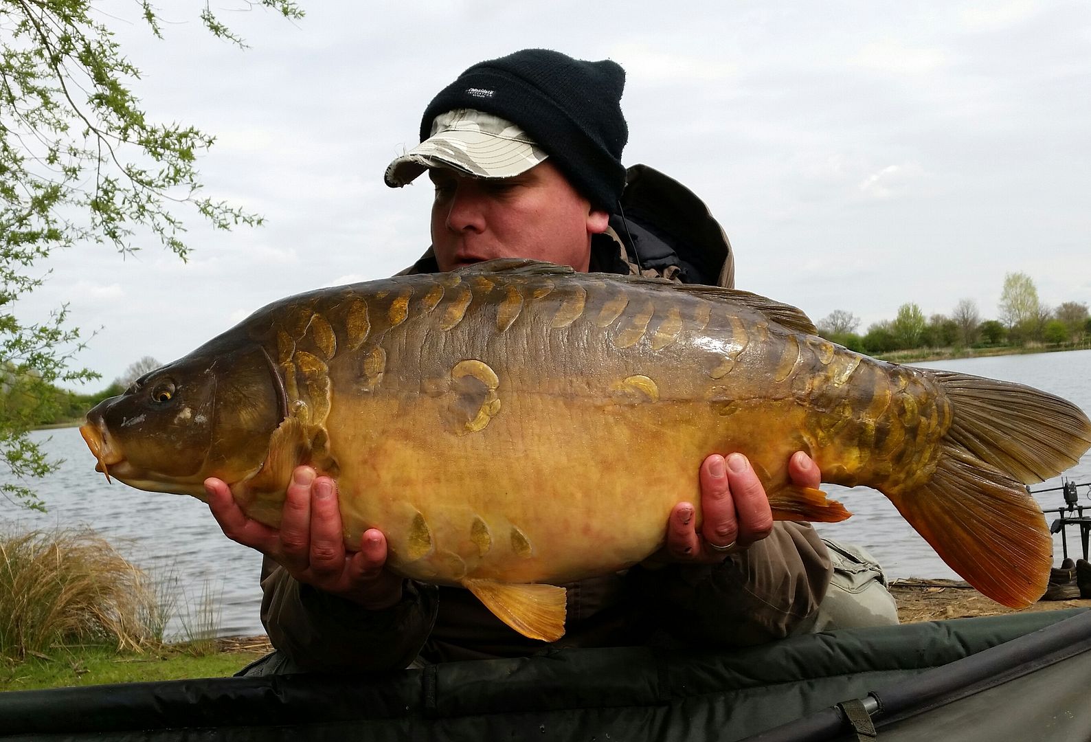 26th April Dave Morgan 24lb 12oz photo 2412.jpg