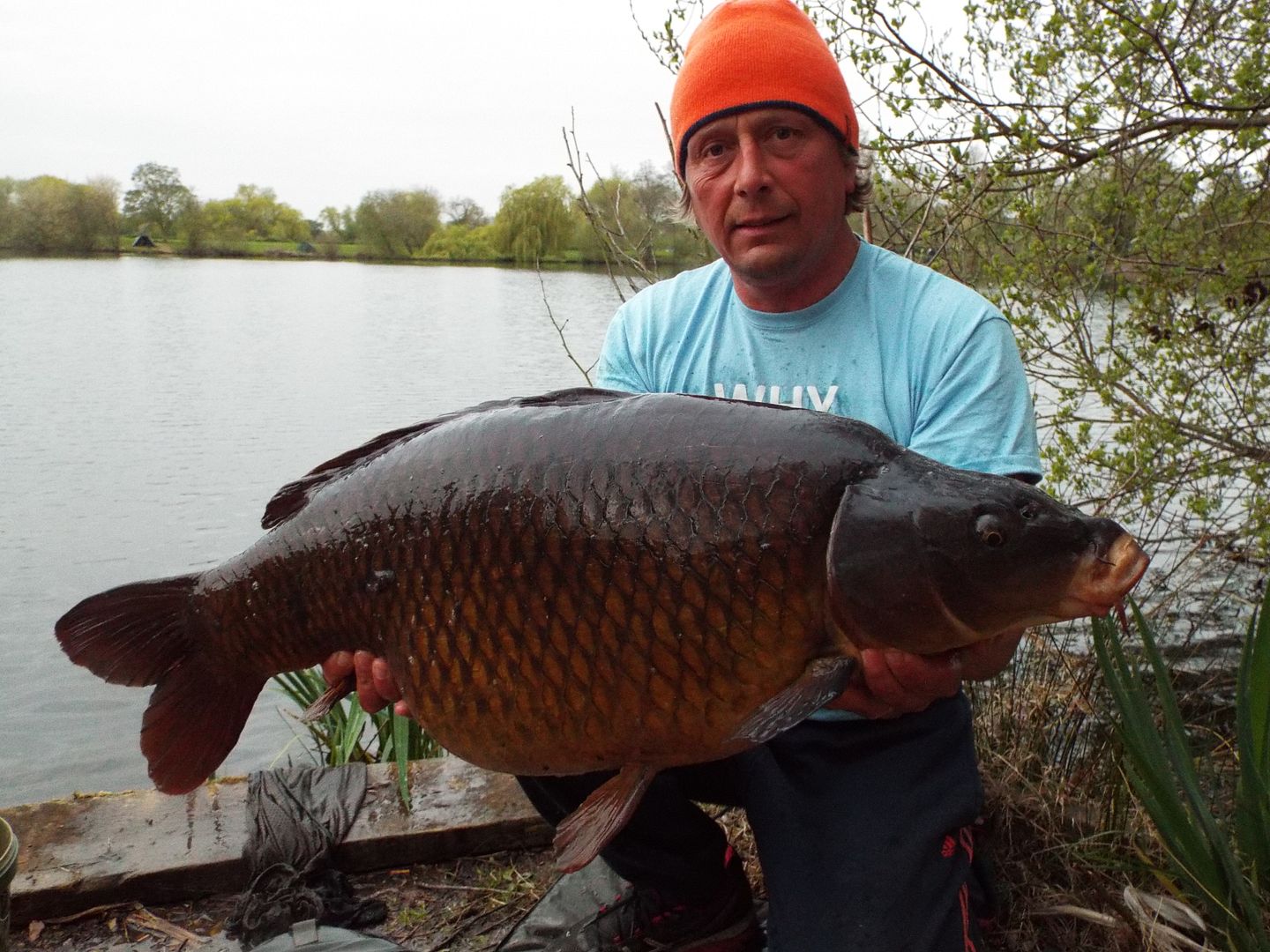 26th April Paul Talbot 32lb 04oz from Kingfisher Lake photo 3204_1.jpg
