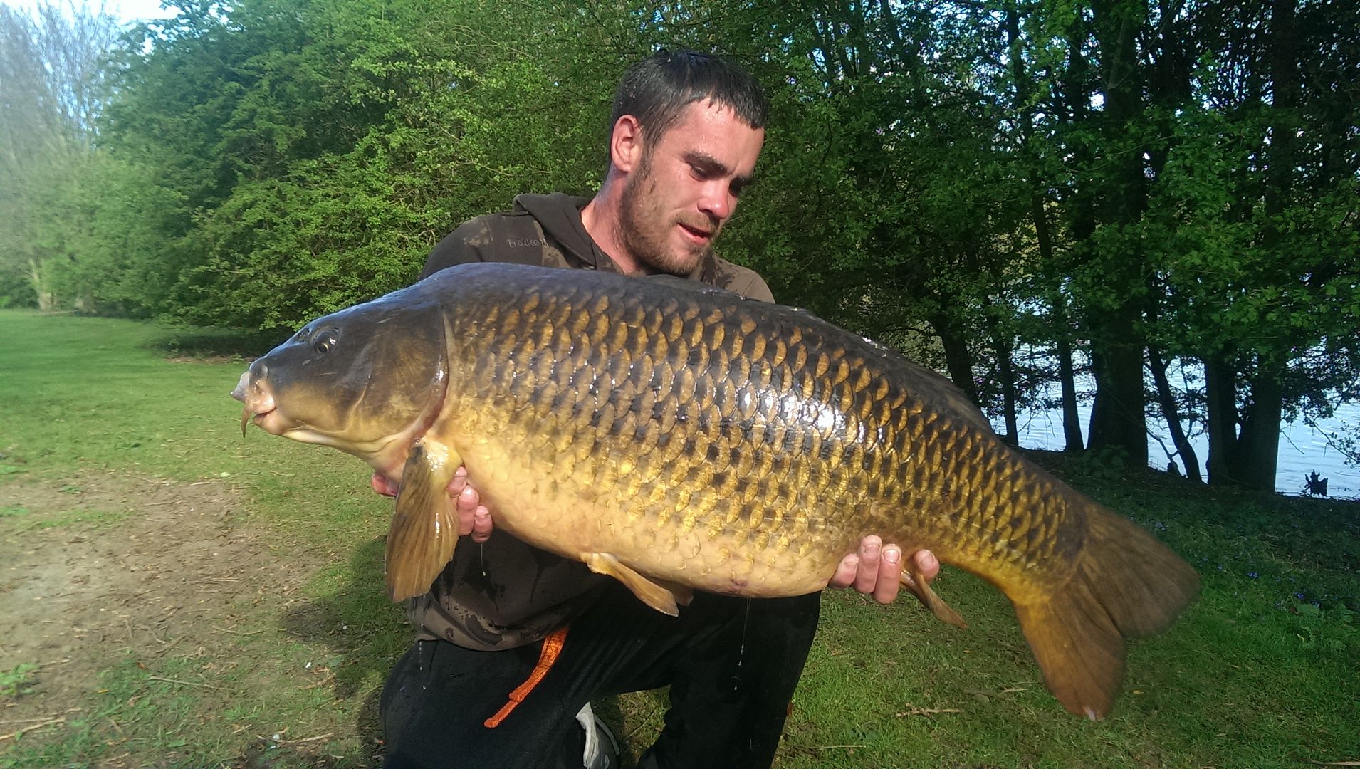 25th April Luke Depear 38lb 08oz from Kingfisher pic2 photo 3808b.jpg