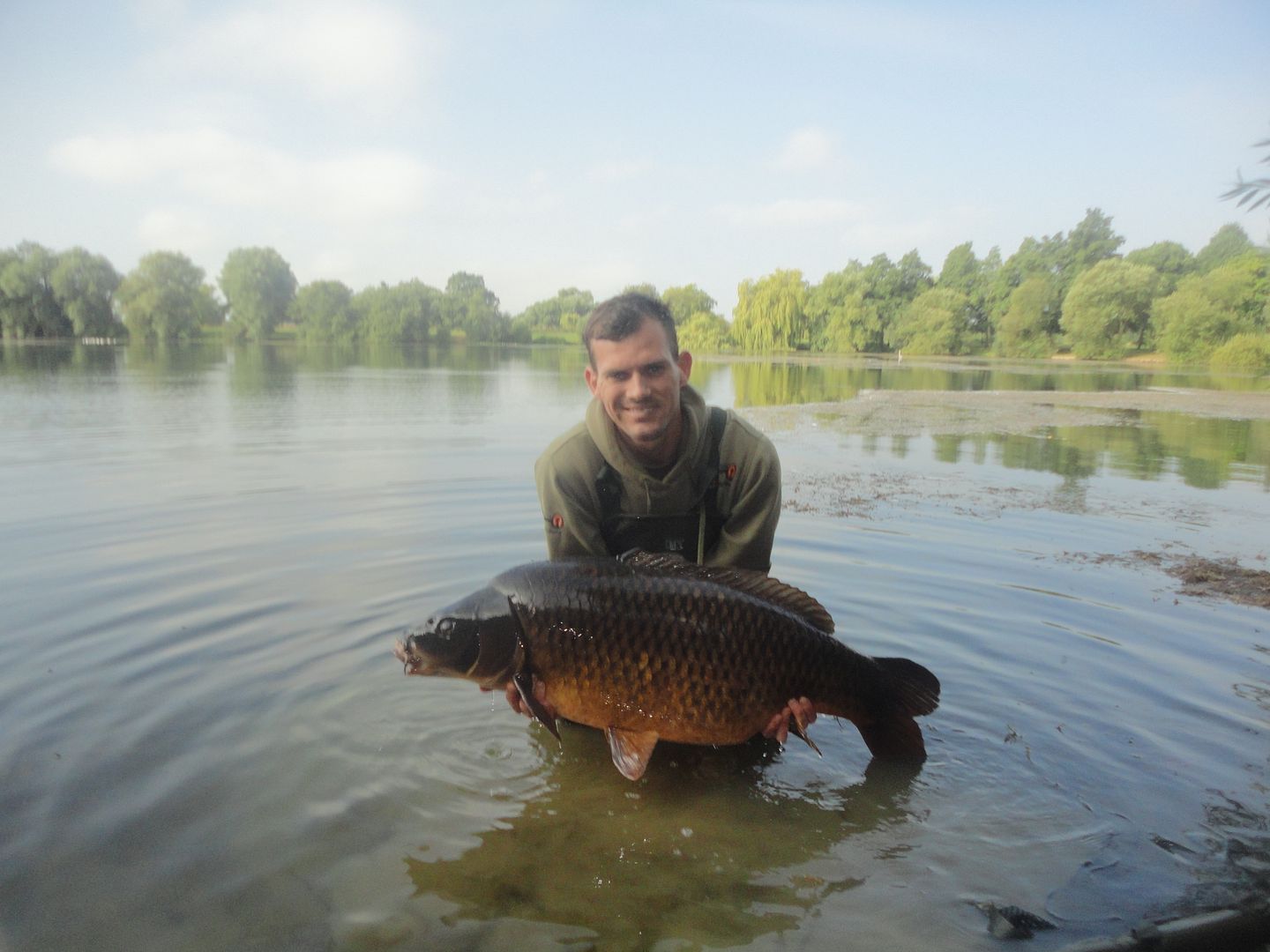 17th August David Hughs 42lb 04oz from Kingfisher photo 4203.jpg