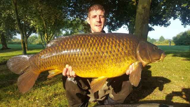 22nd July Terrence Fitzgerald 34lb 09oz from Kingfisher photo 3409.jpg