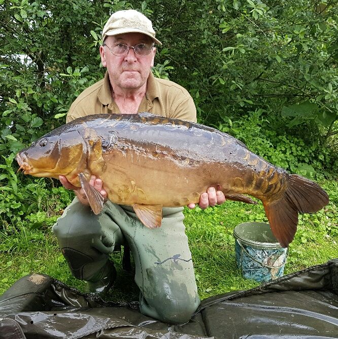 22nd June Trevor Cooke 27lb 13oz from Mallard photo 2713.jpg