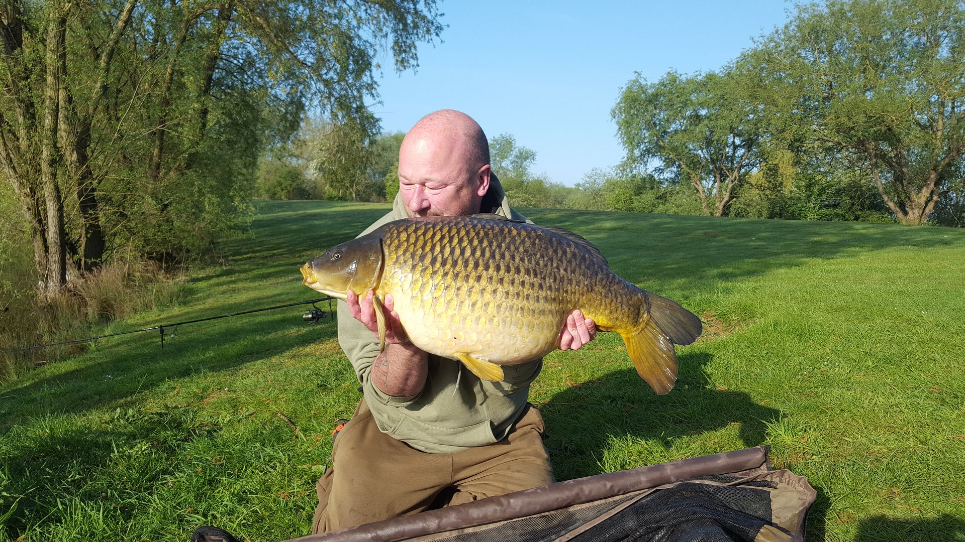 May Gavin Grimshaw 30lb+ from Sandmartin photo 3000b.jpg