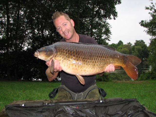 16th September Paul Borg 33lb 08oz from Kingfisher photo 3308_2.jpg