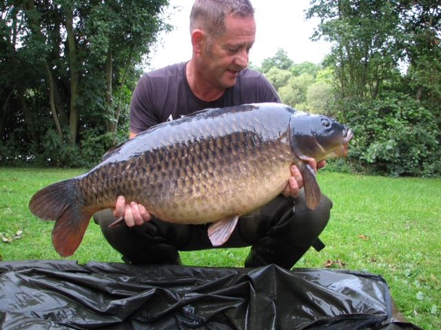 6th August Paul Borg 34lb 10oz from Kingfishser photo 3410.jpg