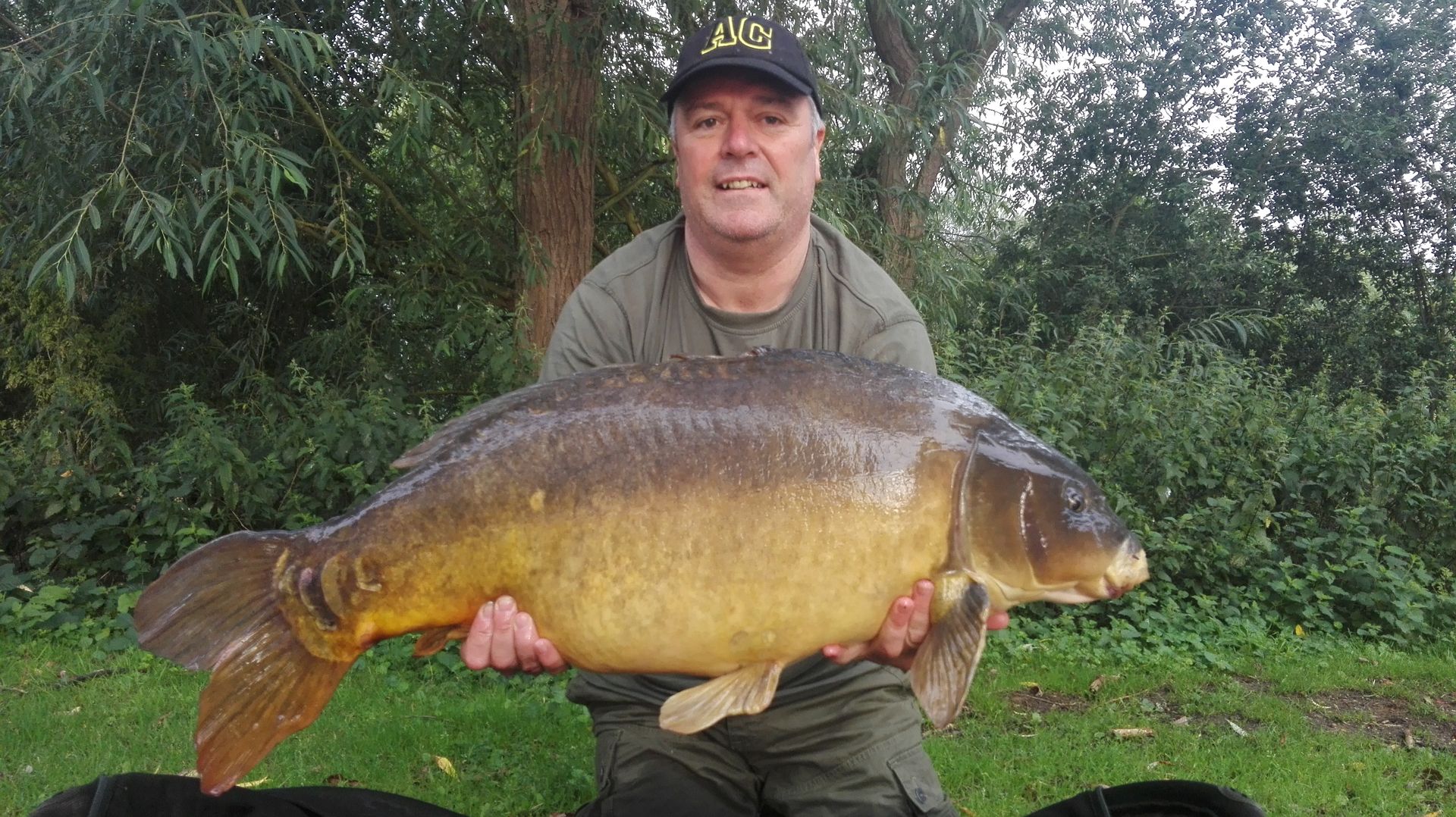26th July Dave Shipton 33lb 10oz from Swan photo 3310.jpg