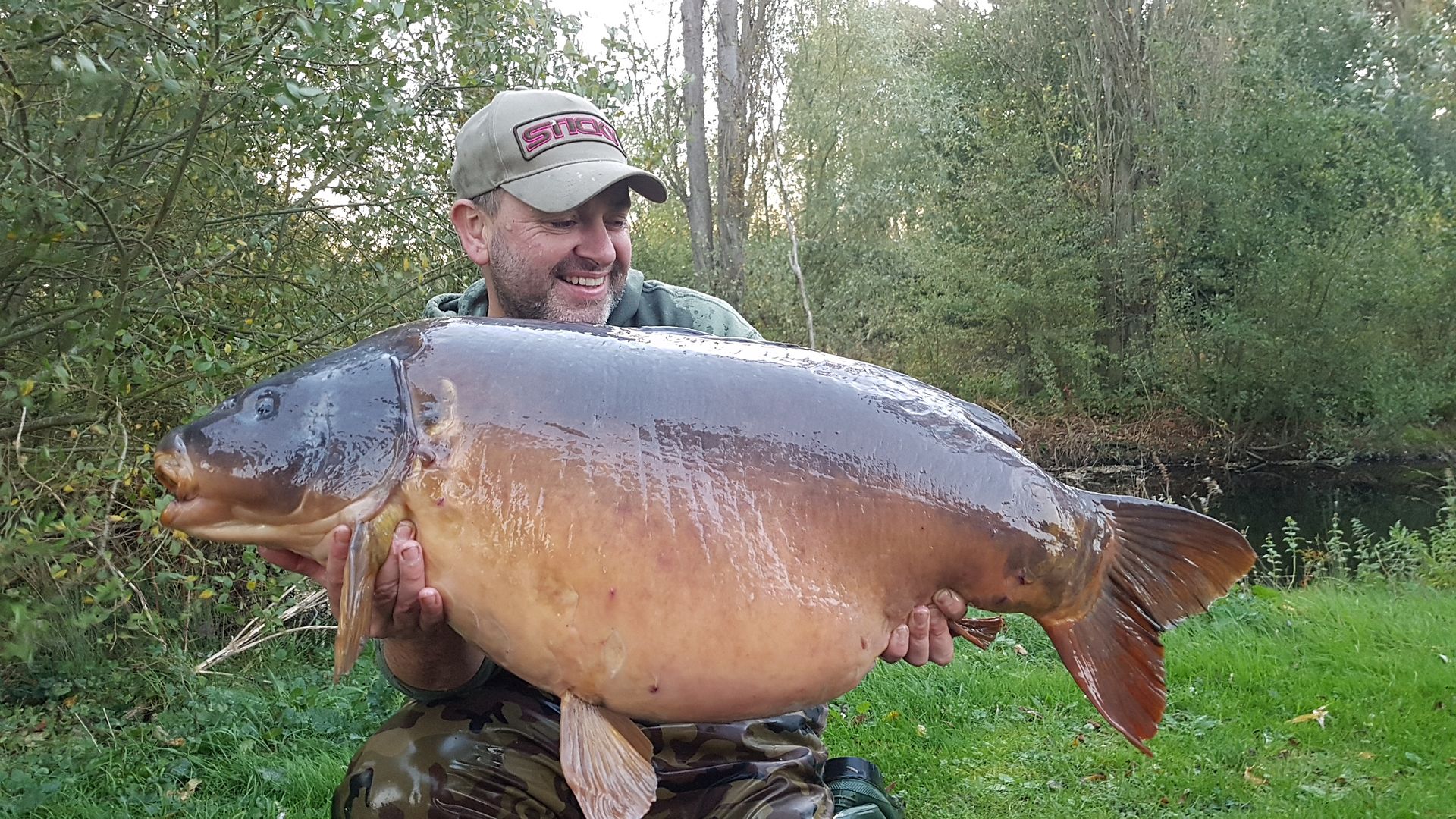 17th Ocotber Carl Beresford 55lb 02oz from Swan photo 5502b.jpg