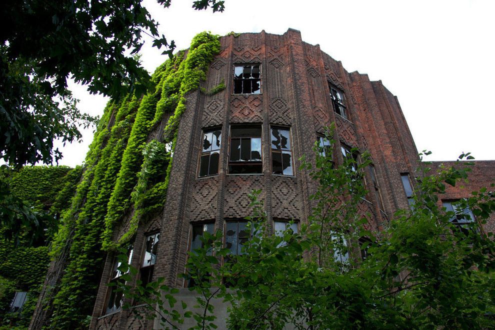 HTXRE8J zpsf6f2f9d6 - The Most Beautiful Abandoned Places In The World: