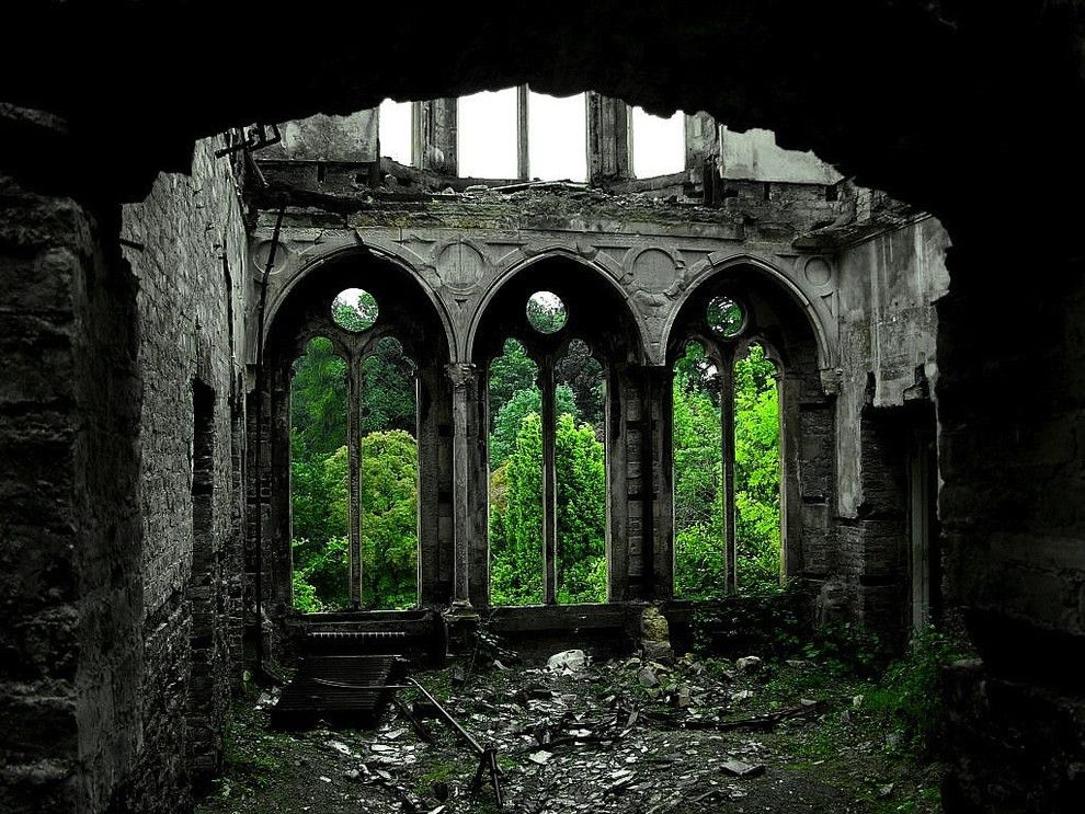 U5Z9XC4 zpsf4d51c34 - The Most Beautiful Abandoned Places In The World: