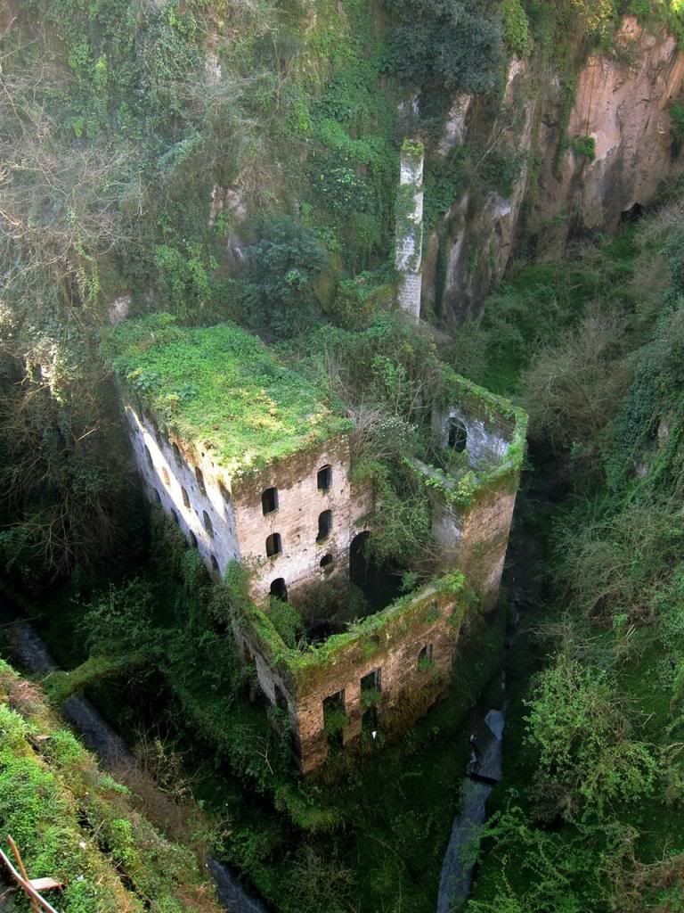 nzt8lmu zpse4da66be - The Most Beautiful Abandoned Places In The World: