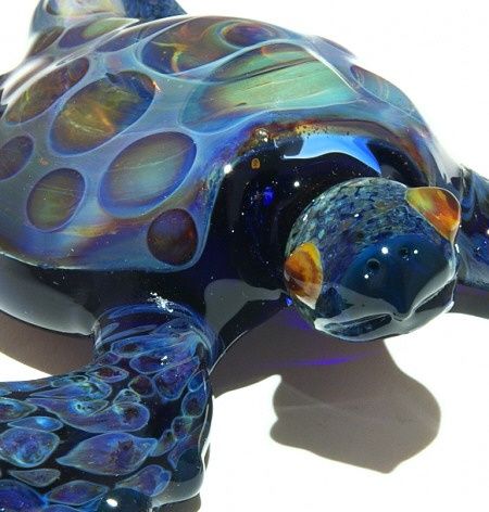 519a878d841fcdc0514fac9b70f2ea36 zpsa09c25f5 - Amazing Glass Art Work