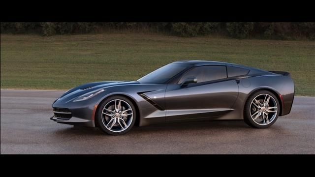 2014-Chevrolet-Corvette-004-medium_zpsf1201183.jpg