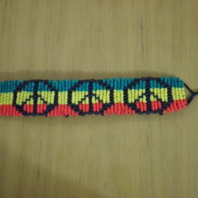 pulseras de macrame anchas