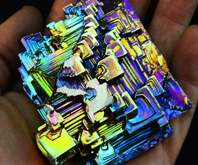 rainbow-bismuth-crystal-23_zpsji9b7o3b.jpg