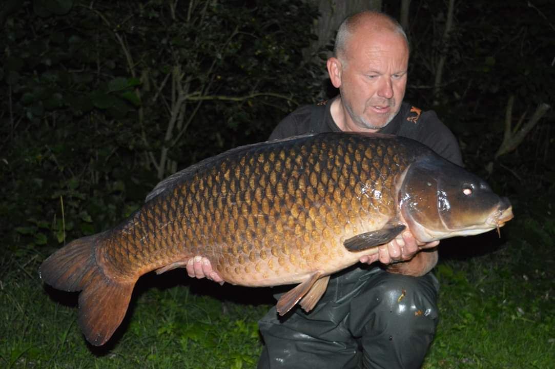5th August Gary Denniss 42lb 08oz from Kingfisher photo 4208.jpg