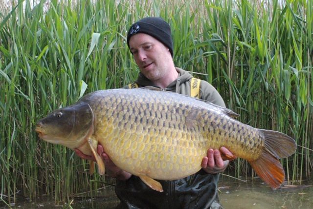 10th May Steven Howes 44lb 02oz from Mallard photo 4402a.jpg
