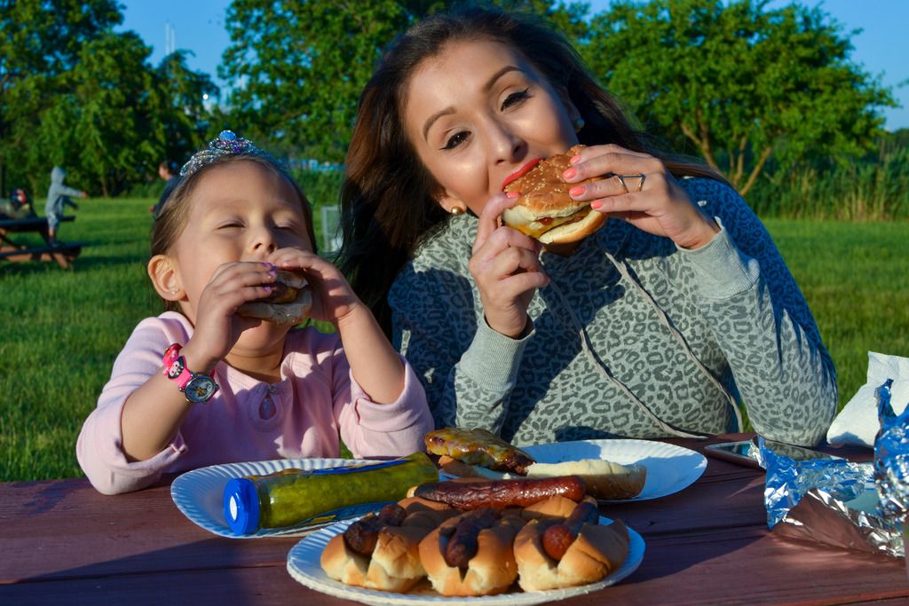 bbq eating